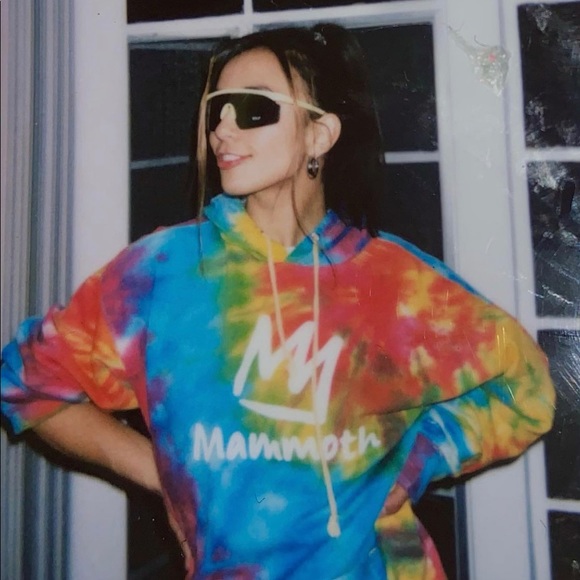 Meet your Posher, Tori - Picture 5 of 5